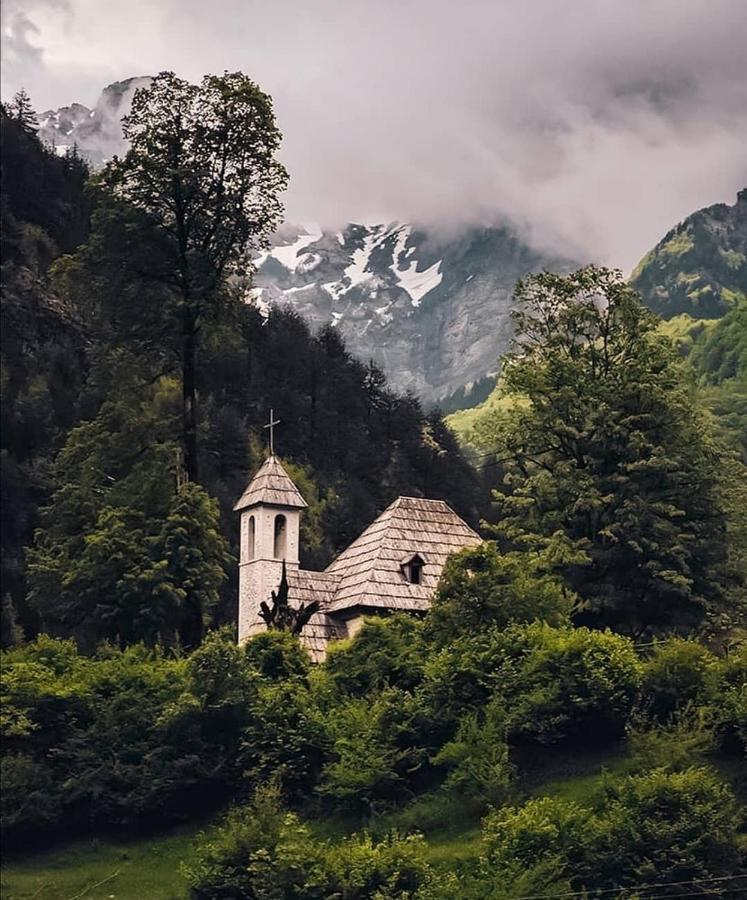 Bed and Breakfast Bujtina Tinari Theth Exterior foto