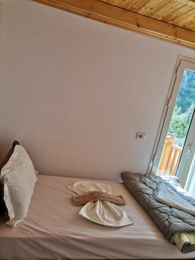 Bed and Breakfast Bujtina Tinari Theth Exterior foto