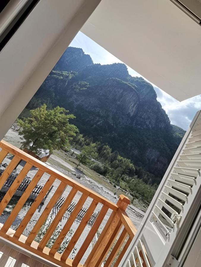 Bed and Breakfast Bujtina Tinari Theth Exterior foto