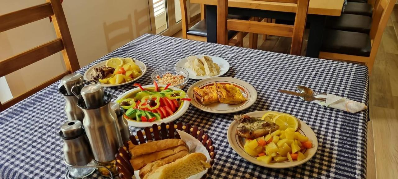Bed and Breakfast Bujtina Tinari Theth Exterior foto