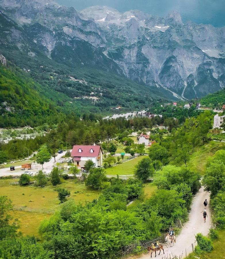 Bed and Breakfast Bujtina Tinari Theth Exterior foto
