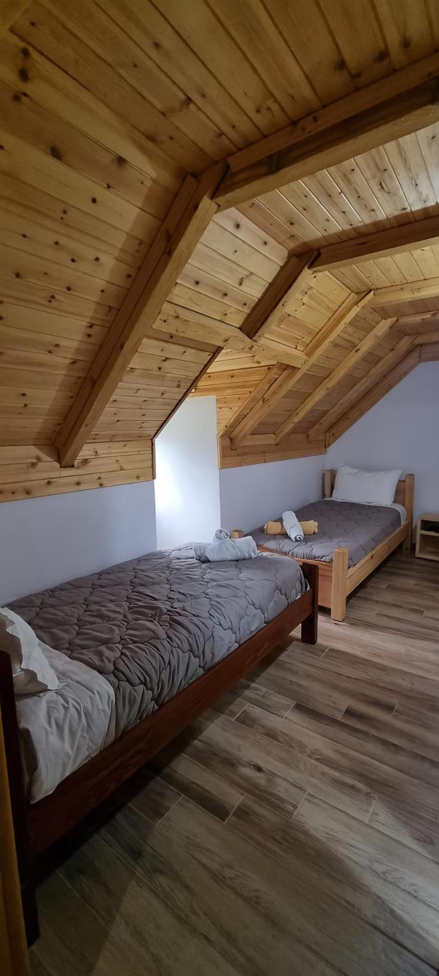 Bed and Breakfast Bujtina Tinari Theth Habitación foto