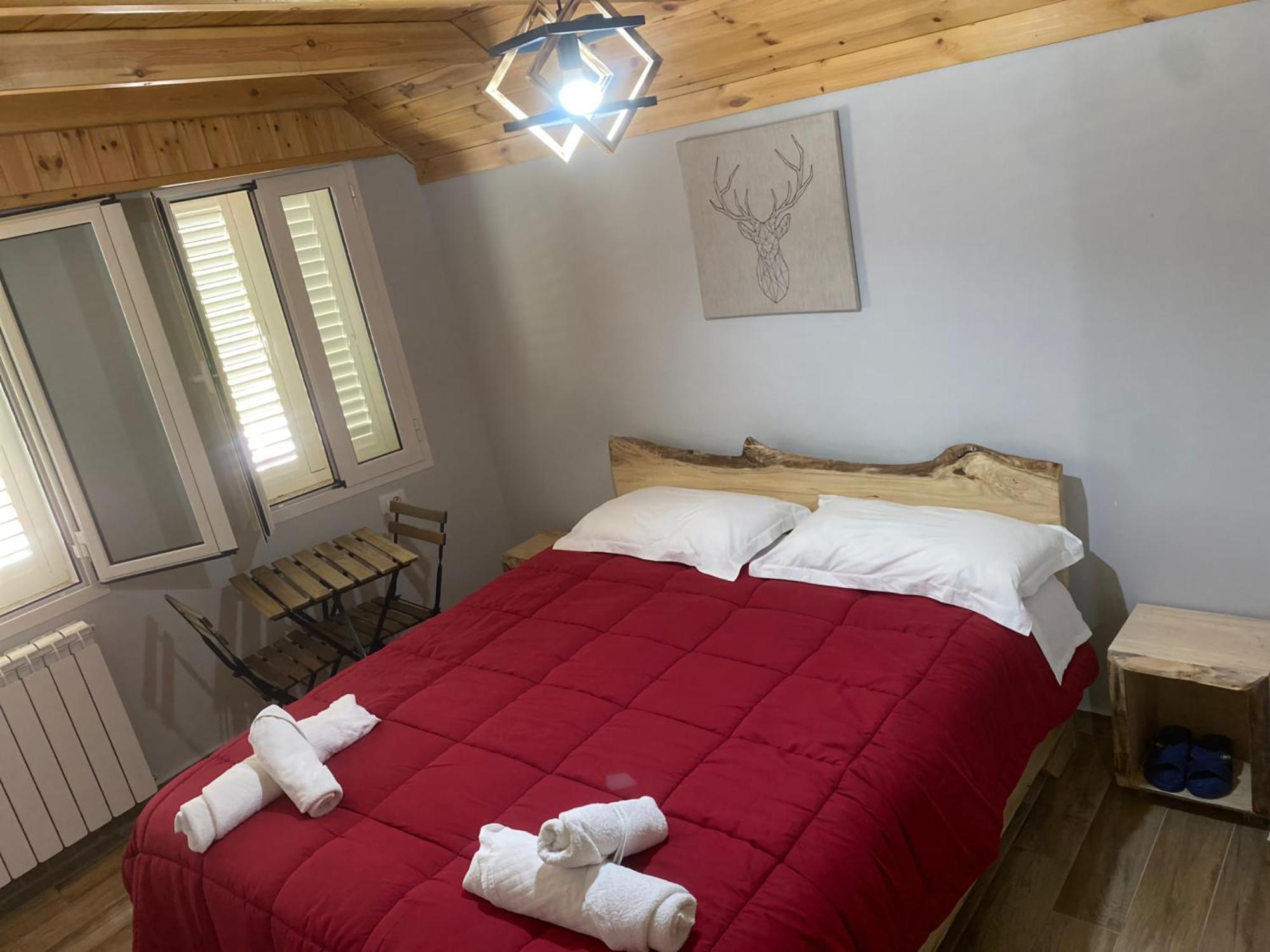 Bed and Breakfast Bujtina Tinari Theth Habitación foto